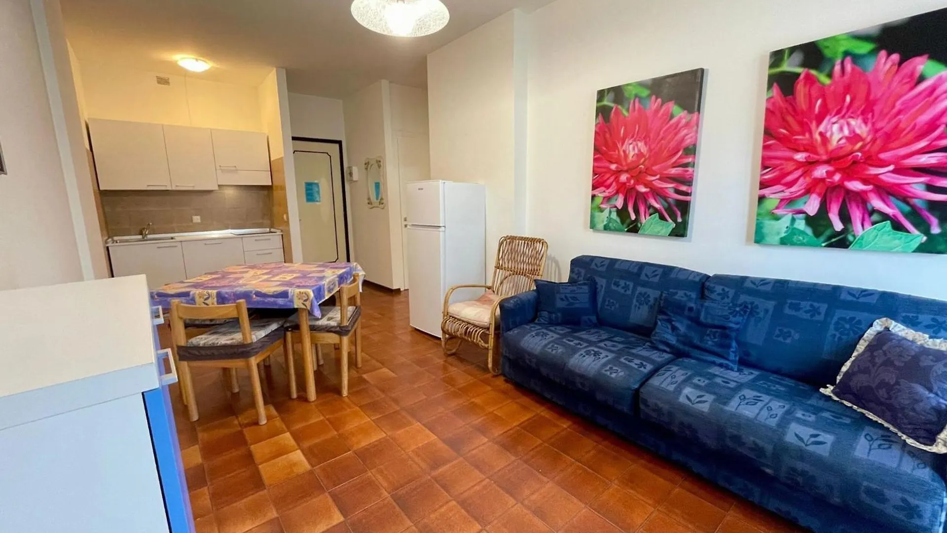 Nice And Cozy Apartment With Pool - Beahost Италия